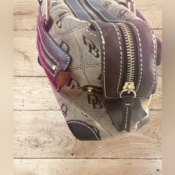 Dooney&Bourke signature monogrammed satchel. - Picture 9 of 13